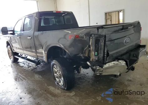 2017 Ford F250 Super Duty из США, поврежденный, VIN 1FT7W2BT8HEF06447